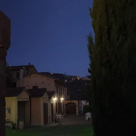 Il Mandorlo Nocleg ze śniadaniem 3*